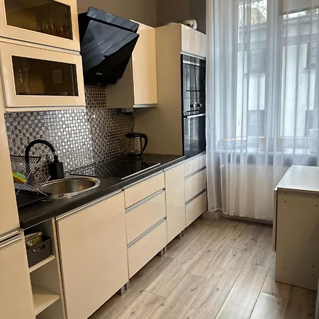 Lägenhet Wawrzyniaka 15 *